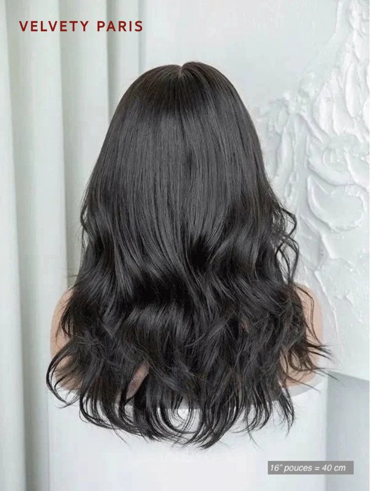 Perruque Vera en cheveux bruts 100% naturels avec tulle invisible.