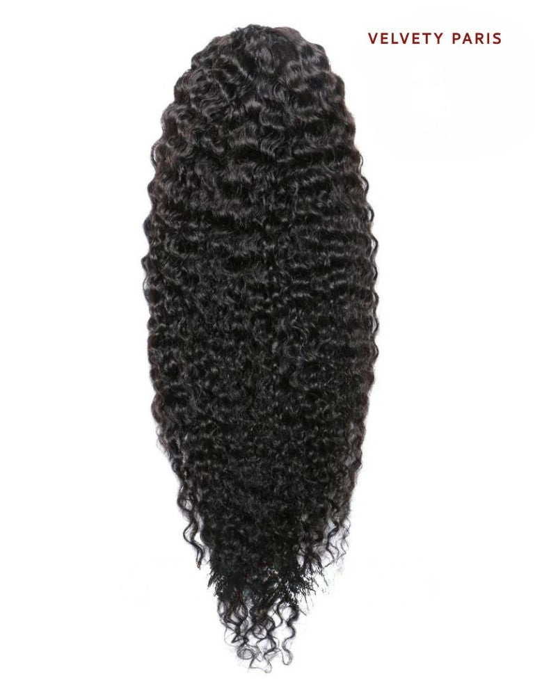 Extension queue de cheval ondulée deep wave 170g pour un style élégant et féminin.