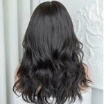 Perruque Vera en cheveux bruts 100% naturels avec tulle invisible.