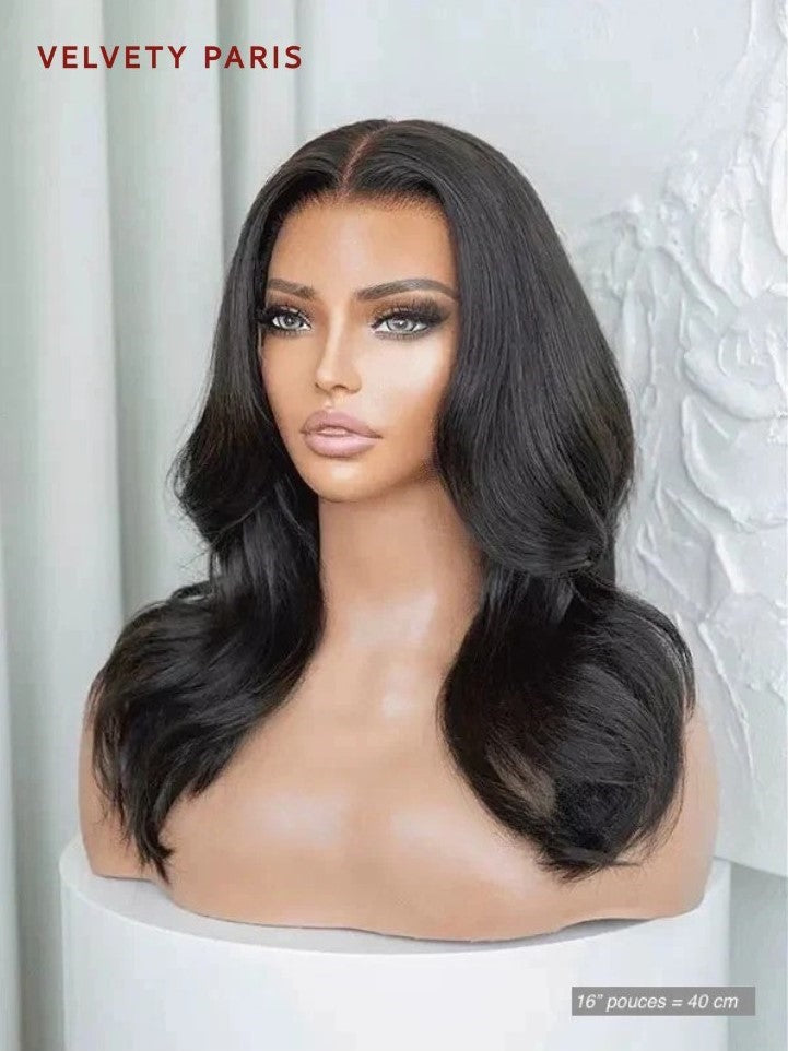 Perruque Vera en cheveux bruts 100% naturels avec tulle invisible.
