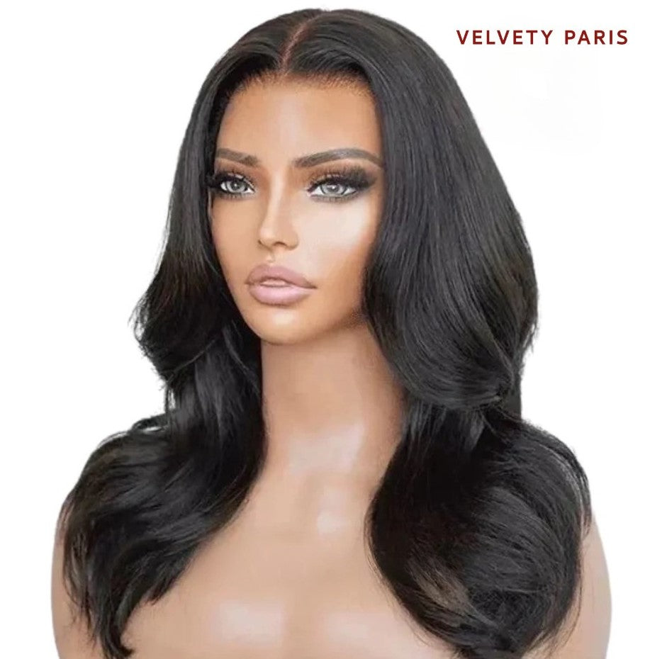 Perruque Vera en cheveux bruts 100% naturels avec tulle invisible.